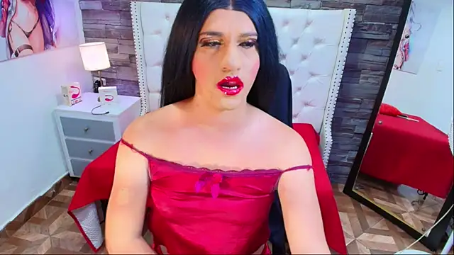 TRINY TS online show from September 24, 2025, 2:53 pm