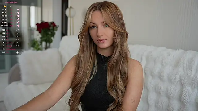 CatchMe1 online show from February 17, 2025, 12:27 pm