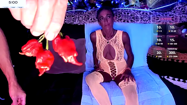 ShannNikkii420 online show from October 20, 2025, 1:17 am