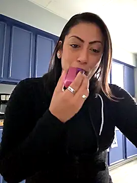 Nikkierosee online show from March 3, 2026, 3:07 pm