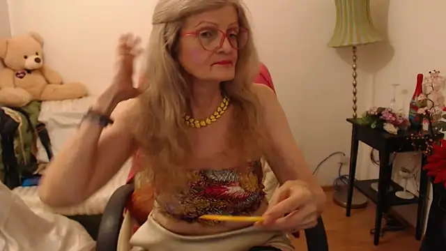 Snapshot of BlairFort chatting on February 4, 2025, 7:00 pm BlairFort online show from February 4, 2025, 7:00 pm