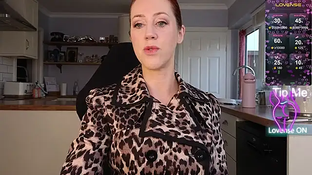 stripmequick online show from December 17, 2025, 10:10 am