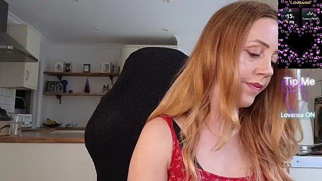 Snapshot of stripmequick chatting on June 12, 2026, 9:19 am stripmequick online show from June 12, 2026, 9:19 am