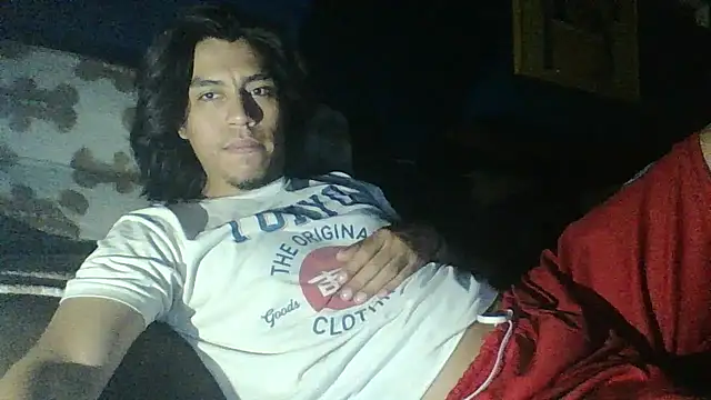 AlexAlejandro13 online show from March 11, 2026, 7:03 am