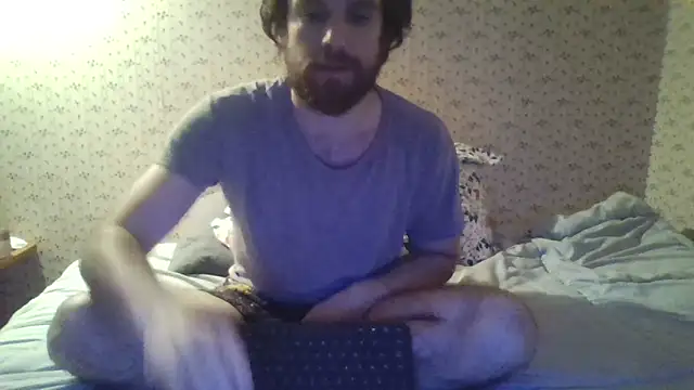 Snapshot of hpluvsplata chatting on June 11, 2026, 4:43 am hpluvsplata online show from June 11, 2026, 4:43 am