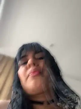 Roxxannne online show from March 15, 2025, 6:21 pm