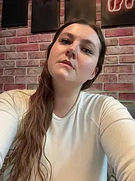 CandyShoopp online show from March 7, 2025, 9:27 pm