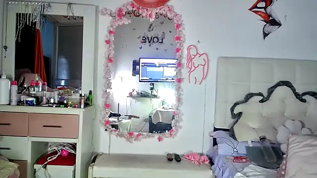 Dulce Maria05 online show from September 14, 2025, 10:09 pm