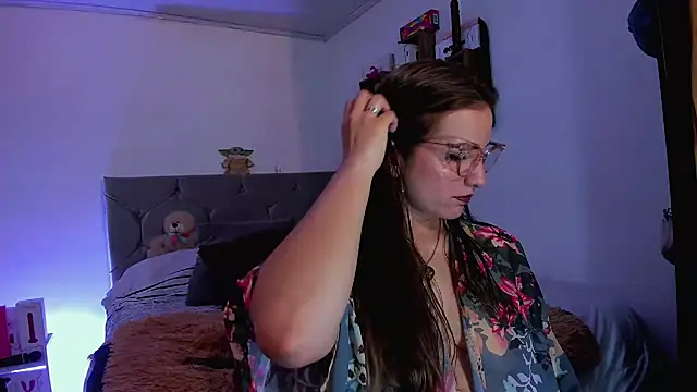 vanessabrown  online show from March 6, 2026, 3:19 pm