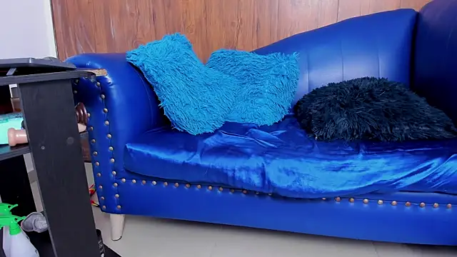 Mature Skinny online show from January 18, 2025, 3:59 pm