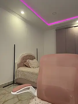 Sensualtease online show from April 21, 2026, 11:29 pm