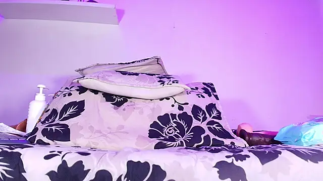 sofi decker online show from January 22, 2025, 3:20 am