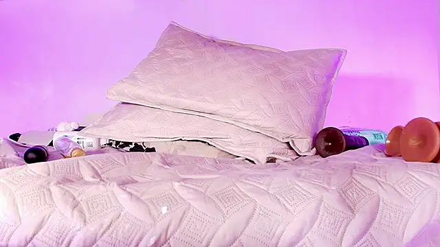 sofi decker online show from February 16, 2025, 6:21 am