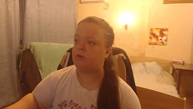 Janiffer MiMi online show from March 20, 2025, 4:53 pm