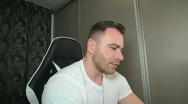 Thori92 online show from January 29, 2025, 5:13 pm