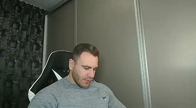 Thori92 online show from February 1, 2025, 1:51 pm