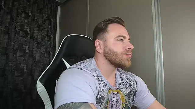 Thori92 online show from February 20, 2025, 8:03 pm