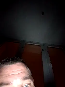 Ivanekkral online show from November 9, 2025, 11:47 pm