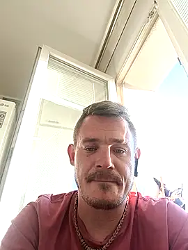 Snapshot of Ivanekkral chatting on May 18, 2026, 5:30 pm Ivanekkral online show from May 18, 2026, 5:30 pm