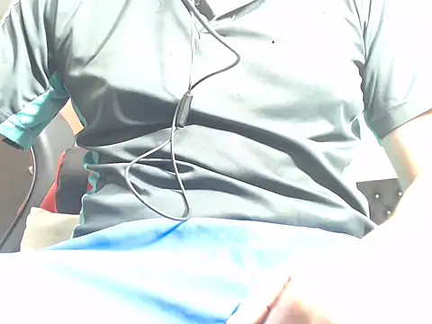 Snapshot of jeancarloscum12 chatting on February 11, 2026, 11:43 pm jeancarloscum12 online show from February 11, 2026, 11:43 pm