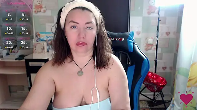 Korolek12 online show from December 15, 2025, 5:01 am