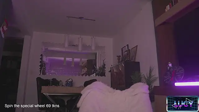 LucyAllenX online show from January 24, 2025, 11:34 pm