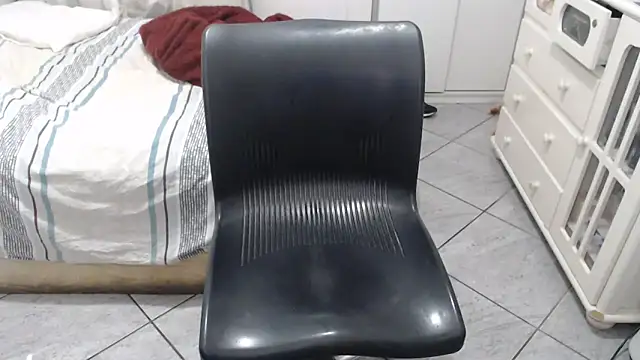 MysterBearMG online show from April 8, 2026, 1:49 am