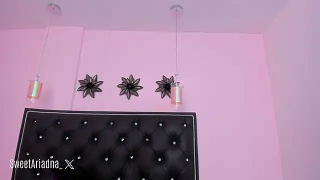 Sweet Ariadna  online show from February 7, 2025, 6:13 pm