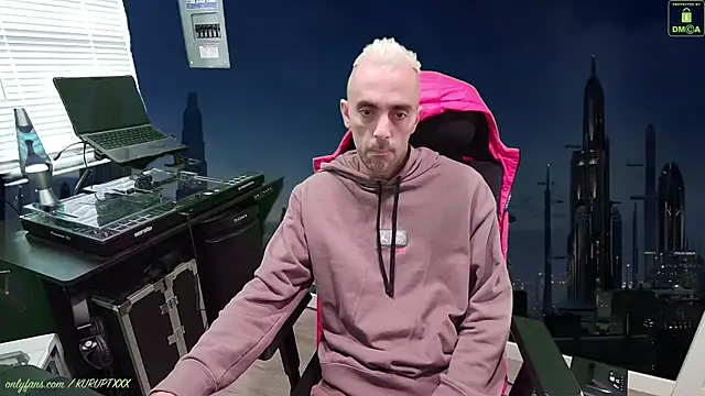 kuruptxxx live online show from January 3, 2025, 5:42 pm