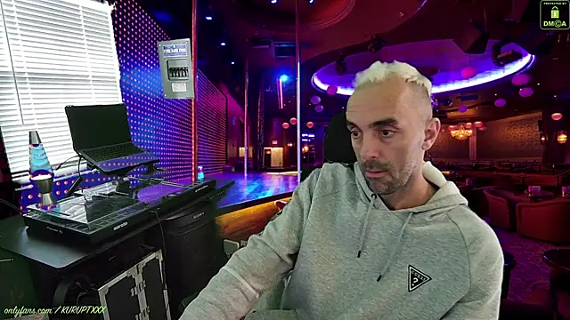 kuruptxxx live online show from January 8, 2025, 6:52 pm