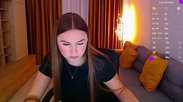  Mia Adams online show from November 7, 2025, 10:15 am