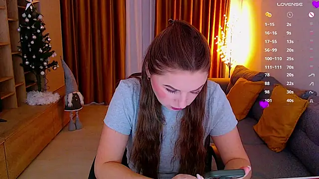  Mia Adams online show from December 16, 2025, 7:24 am