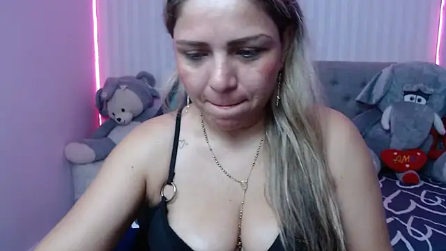 cum bigass online show from February 9, 2025, 12:19 pm