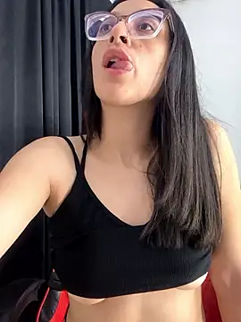 Snapshot of Ninnfa chatting on December 6, 2024, 12:34 am Ninnfa online show from December 6, 2024, 12:34 am