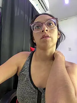 Snapshot of Ninnfa chatting on January 30, 2025, 11:24 pm Ninnfa online show from January 30, 2025, 11:24 pm