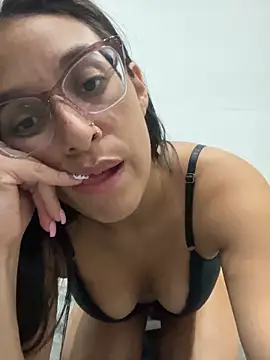 Snapshot of Ninnfa chatting on March 2, 2025, 3:34 am Ninnfa online show from March 2, 2025, 3:34 am