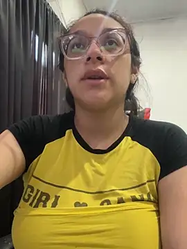 Ninnfa online show from November 11, 2025, 5:13 pm