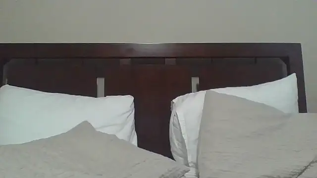 MsJuicy online show from September 20, 2025, 1:01 pm