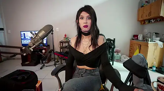 Snapshot of brenda_nataliaok chatting on March 20, 2025, 5:57 am brenda nataliaok online show from March 20, 2025, 5:57 am