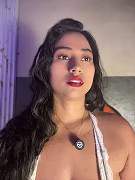 Valentinne z online show from June 3, 2026, 10:29 am