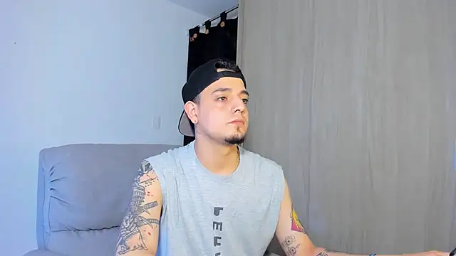 alejandro calderon1 online show from March 19, 2025, 5:30 am