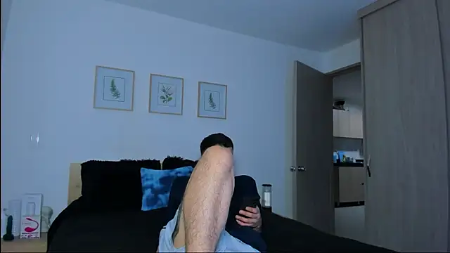 alejandro calderon1 online show from December 22, 2025, 5:48 am