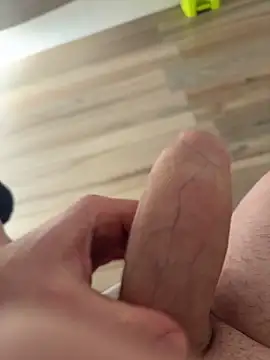 MagicKenzo99 online show from February 5, 2026, 11:59 am