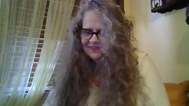 Snapshot of DestineeLoverGirl chatting on November 20, 2025, 3:56 pm DestineeLoverGirl online show from November 20, 2025, 3:56 pm