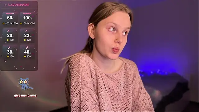 Chanel Gill online show from March 16, 2025, 4:30 am