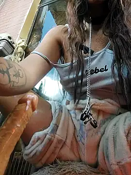 k lebannon online show from October 30, 2025, 7:25 pm