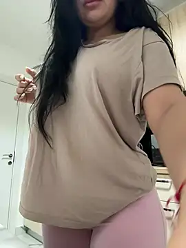 Scarlett-Dream online show from May 1, 2026, 5:45 am