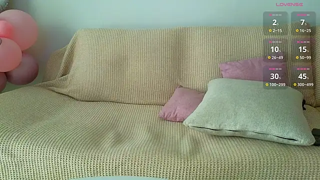 hotsuckcouple online show from February 16, 2025, 4:31 am