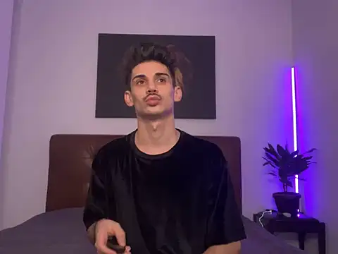 Snapshot of DanielCrush1 chatting on January 8, 2025, 10:37 am DanielCrush1 online show from January 8, 2025, 10:37 am