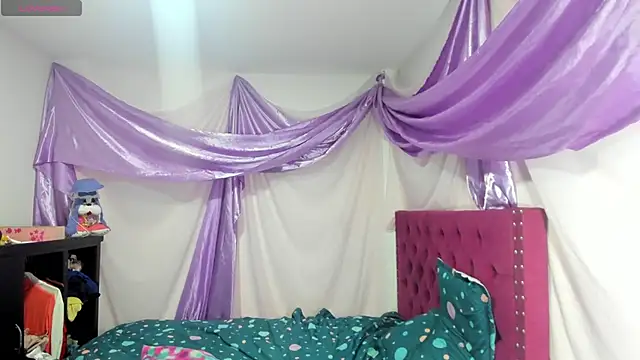 sirenadirtysexxx online show from March 23, 2025, 5:00 am